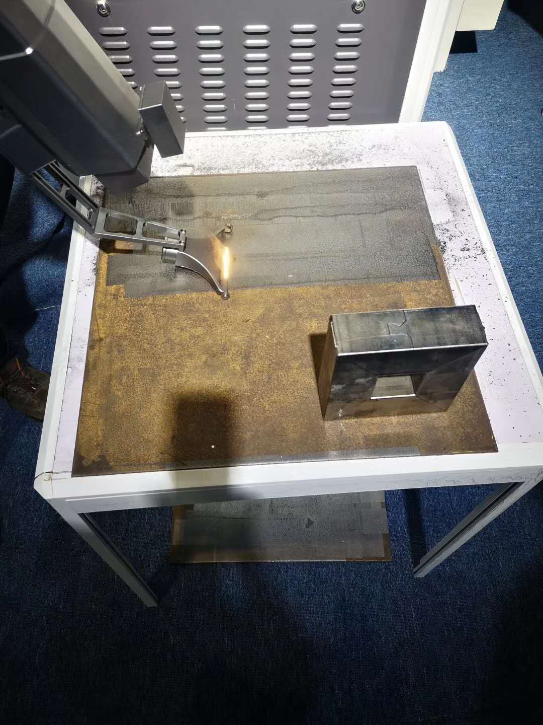 laser cleaning machine